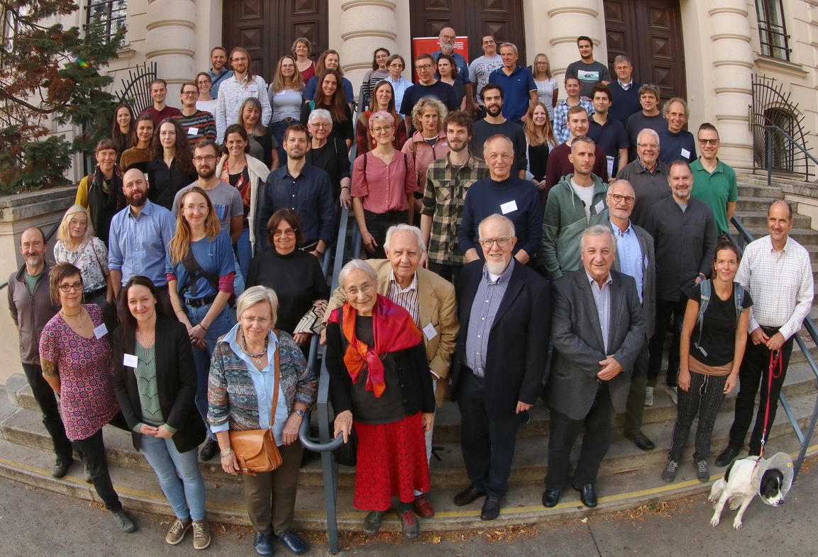 Gruppenfoto: ÖEG Fachgespräch in Wien, Institut für Zoologie, BOKU: Insekten in der Medienlandschaft, 21.10.2023 (Foto: Christian Komposch)